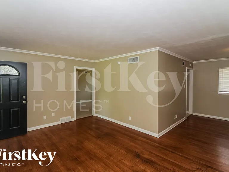 5405 Lyford Ave — Photo 4