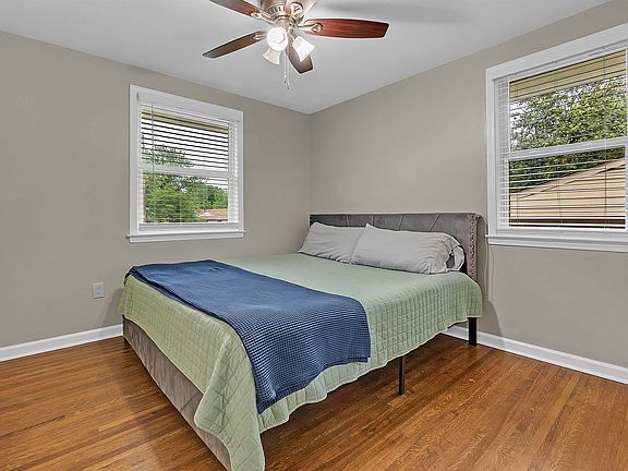5th image of 2850 Manndale Dr
