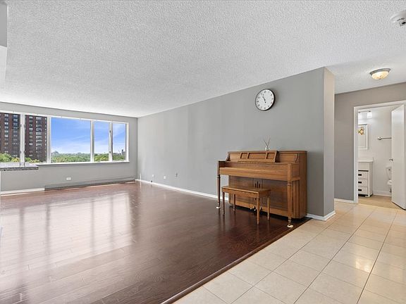2nd image of 801 S Plymouth Ct APT 716