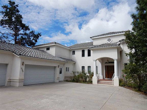 2nd image of 2125 Loma Linda Dr