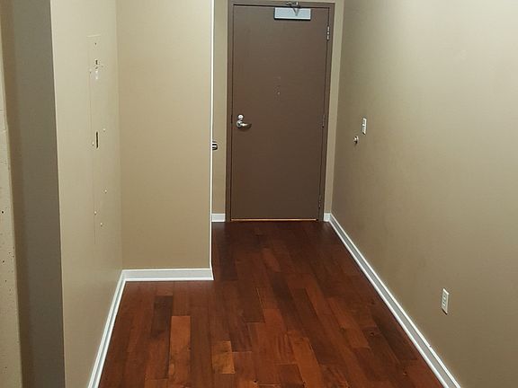4th image of 902 Dodge St APT 503