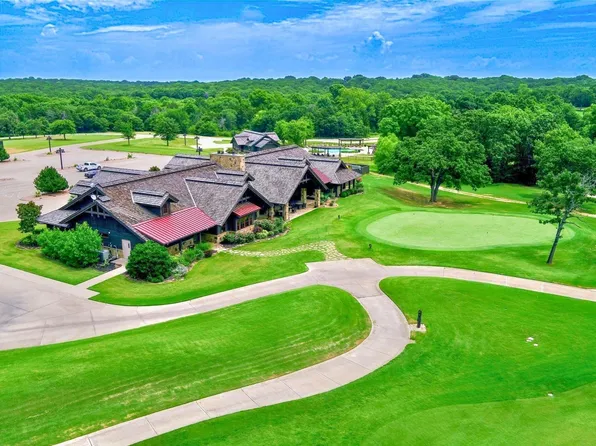 900 Medallion Club St, Gordonville, TX 76245