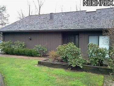1st image of 175-17 Hawthorne Dr