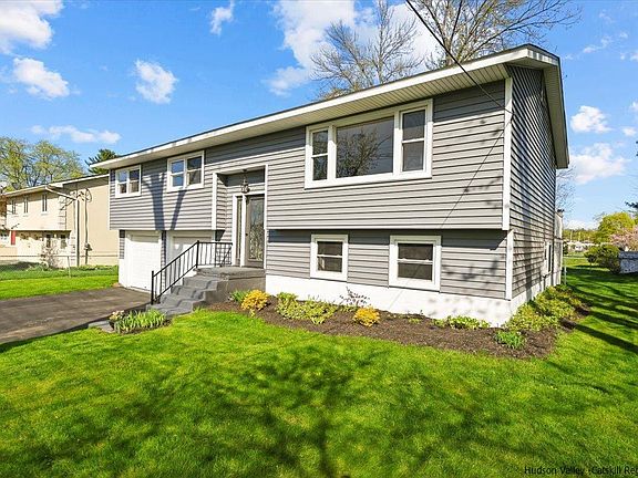 3rd image of 293 Washington Avenue