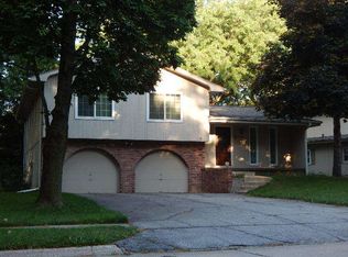 1524 Mayfair Dr, Omaha, NE 68144