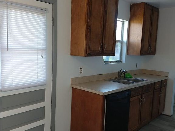 3rd image of 4147 Meyers Ln
