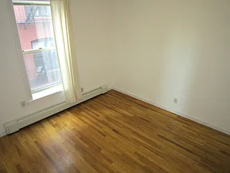 Rented by Concept Real Estate Group