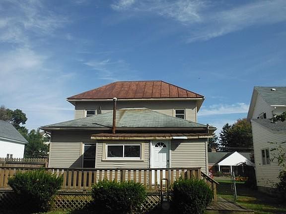 2nd image of 258 S Franklin St