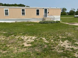 1313 Us Highway 14 SW, Saint Charles, MN 55972