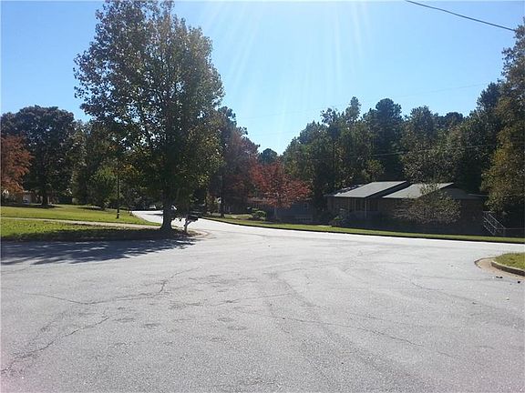 5th image of 5510 Balmoral Dr