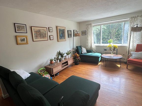 2nd image of 205 Kent St #Na