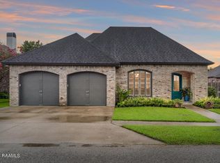 110 Derby Ln, Lafayette, LA 70508