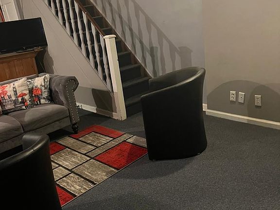 3rd image of 5607 Woodcrest Ave