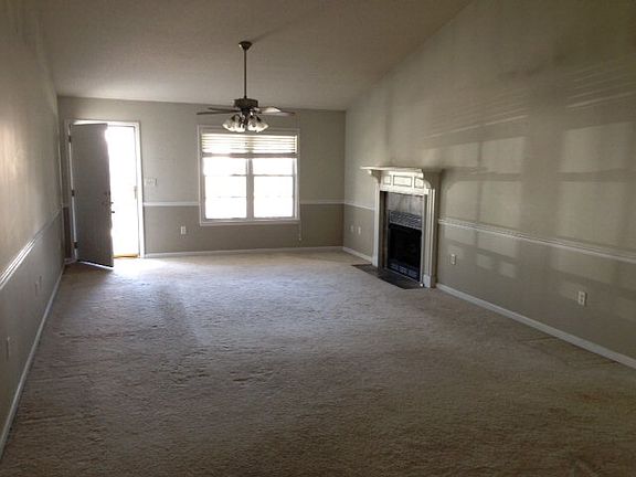 2nd image of 14 Waterford Way SE