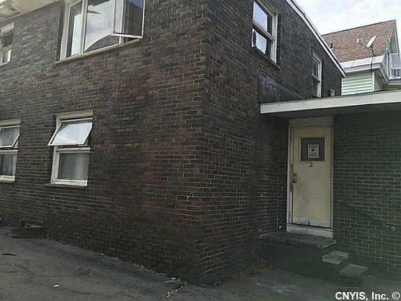 5th image of 818 Park St