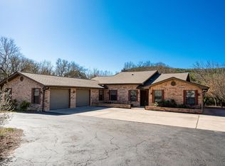 370 Southway Dr, Kerrville, TX 78028