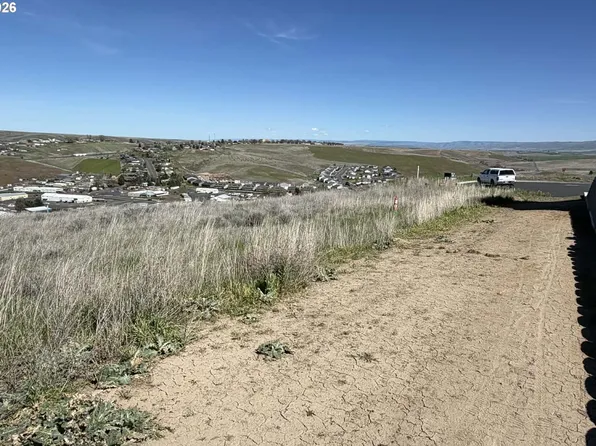 1237 SW 17th Pl, Pendleton, OR 97801