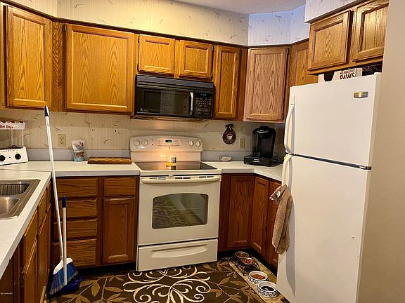 2nd image of 107 Heritage Pl