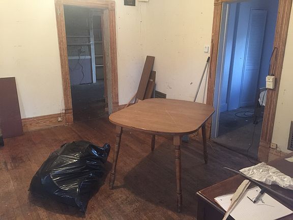 5th image of 108 Harold St