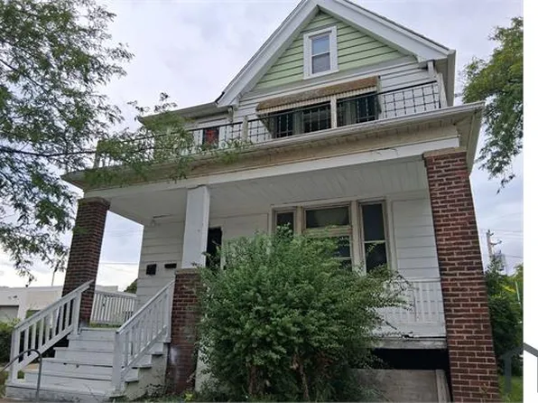 3935 N Palmer St, Milwaukee, WI 53212