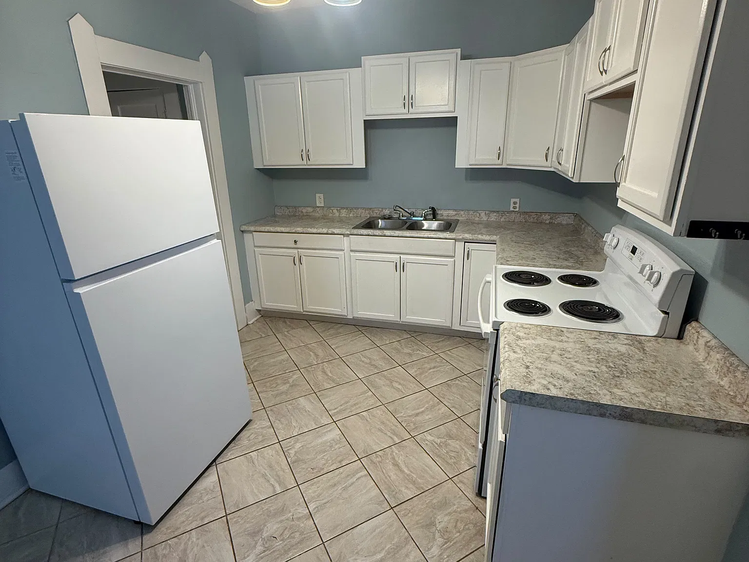 1 bed, 800 sqft, $900 — Photo 3
