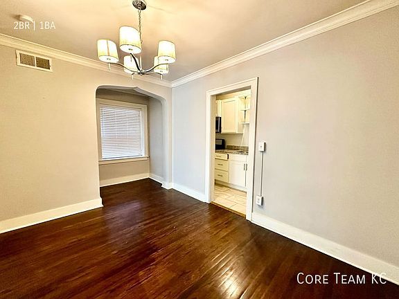 3rd image of 710 W 48th St #102