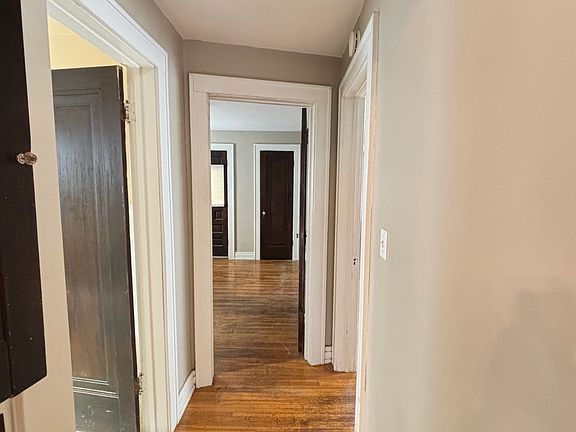 3rd image of 76 Enola Ave Floor 1