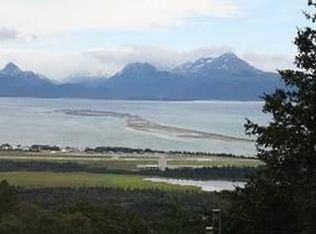 710 Ridgeway Ct, Homer, AK 99603