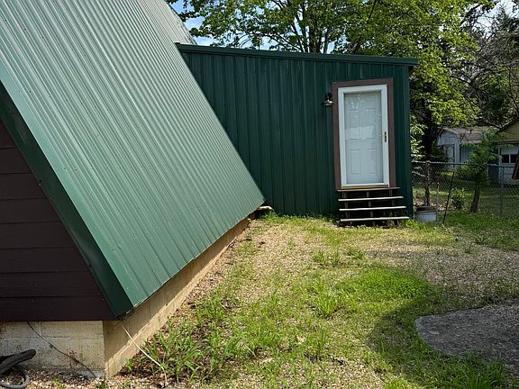 3rd image of 22715 Sunflower Drive