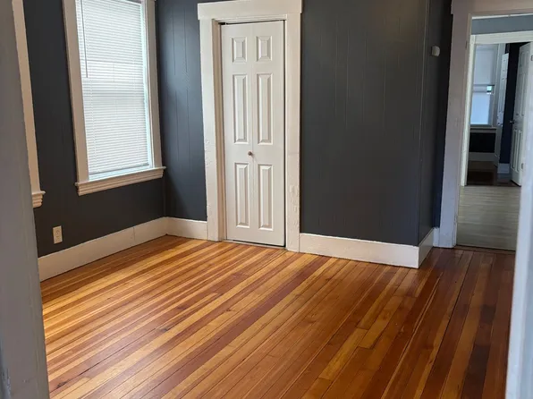 104 Blake Street, 104 Blake St #6, Lewiston, ME 04240