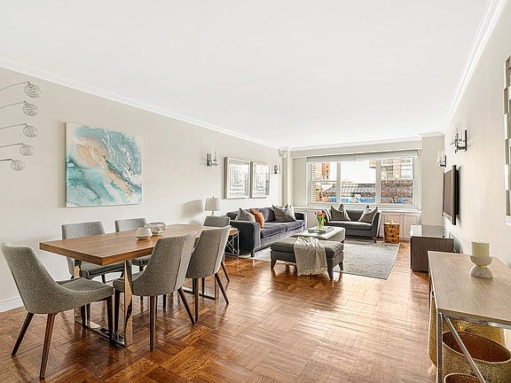 3rd image of 205 E 63rd St APT 4G