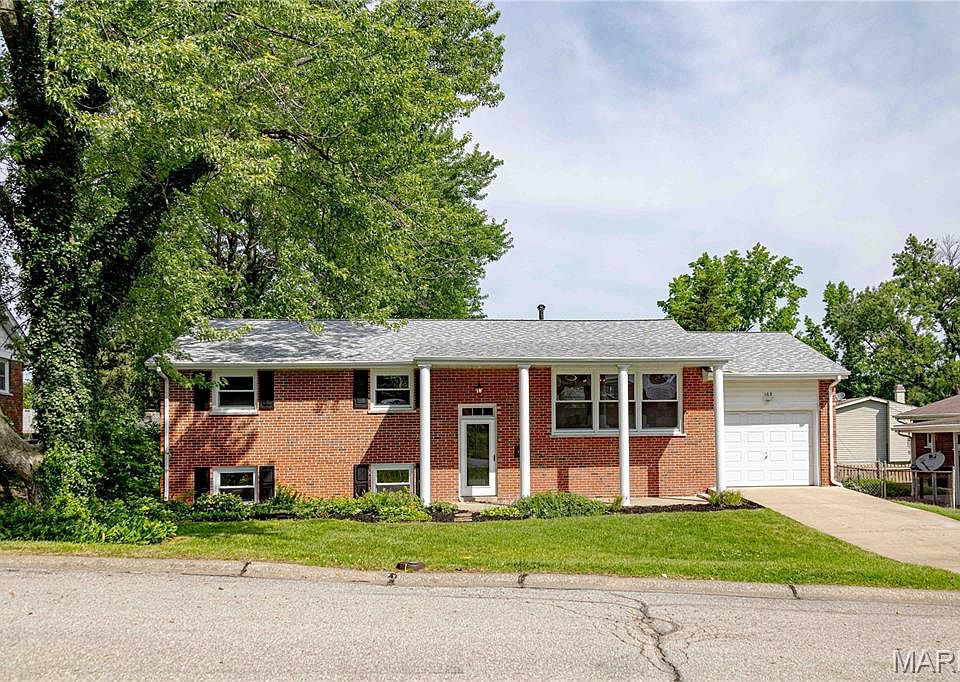 1st image of 103 Canary Ln