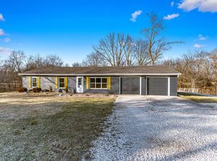 9651 E Lake San Lynn Rd, Centralia, MO 65240