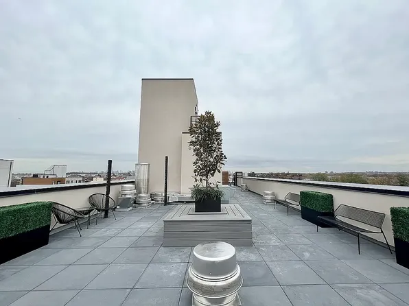 3321 Glenwood Road image 9 of 11