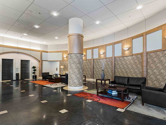 2nd image of 250 Park Ave W