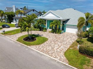 404 6th Ave N, Tierra Verde, FL 33715