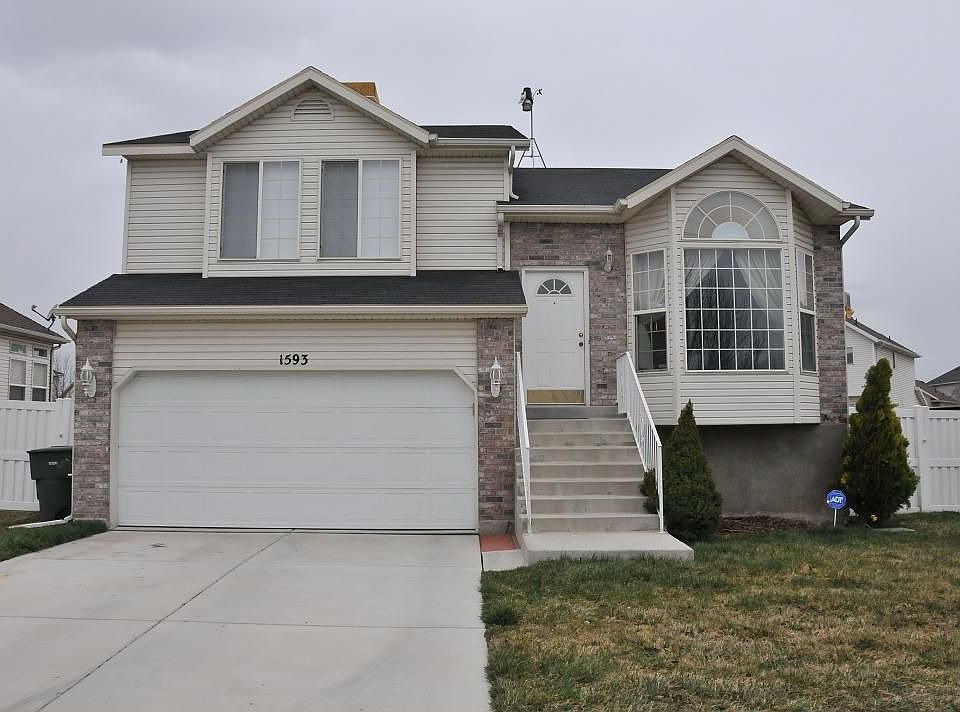 1st image of 1593 N Morton Dr