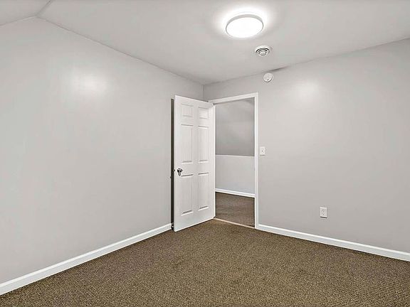 3rd image of 2928 Emerson Ave N #3