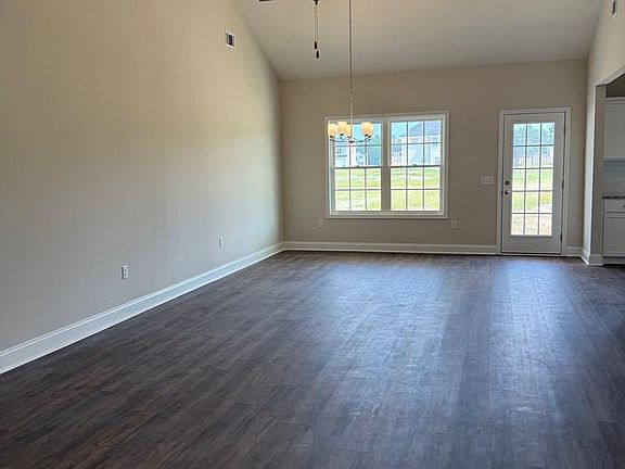 5th image of 74 Freshwater Ln