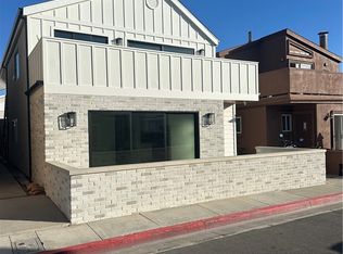 204 Lugonia St #B, Newport Beach, CA 92663