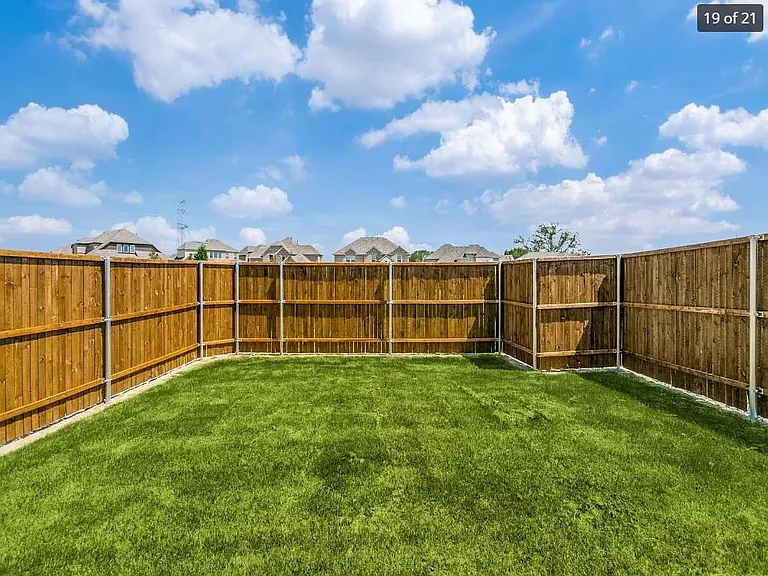 9772 Staffordshire Rd — Photo 4