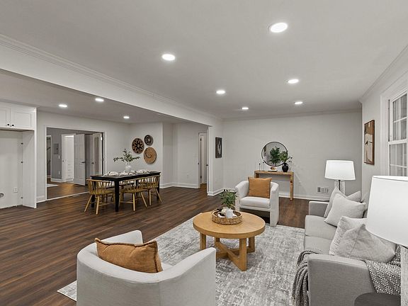 5th image of 501 E Dorchester Blvd
