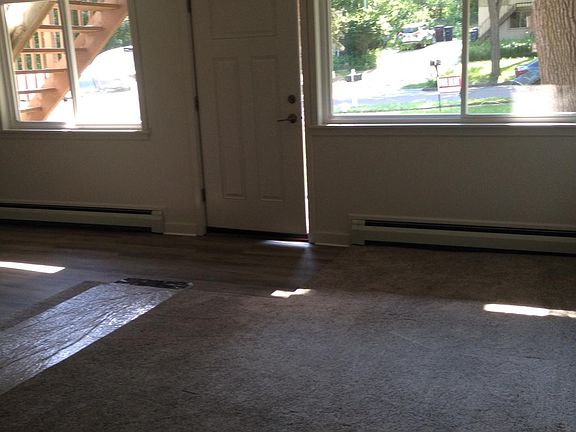 Complete with window blinds in all rooms