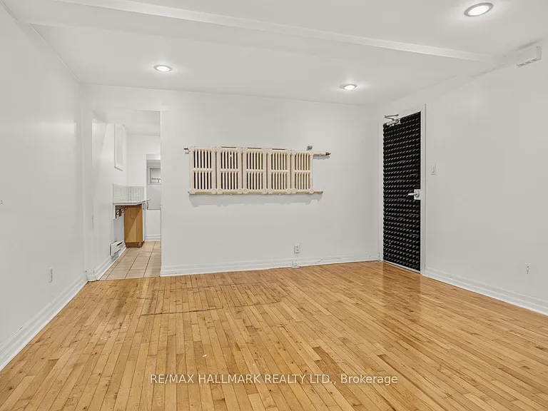 483 Parkside Dr #LOWER — Photo 6