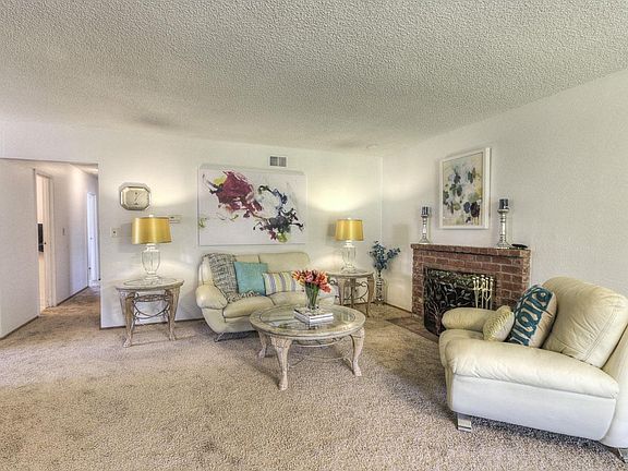3rd image of 3948 Penwith Ave
