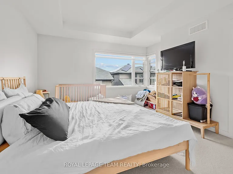 978 Acoustic Way — Photo 11