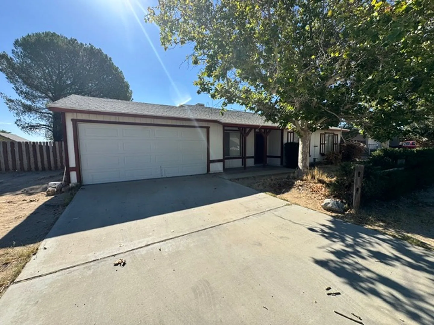 Remodeled 4+2 In Lake L.A. - $2800 — Photo 2