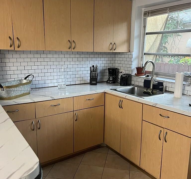 1st image of 1431 SW 20th St #1431