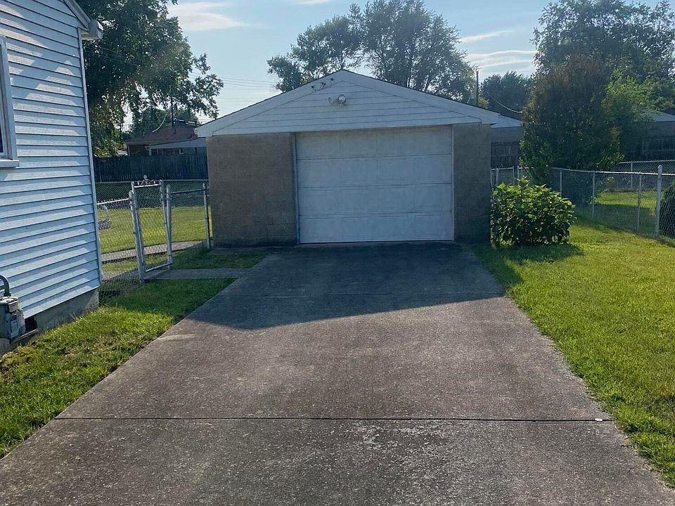 2nd image of 7504 Nancy Ln