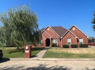 1203 Springfield Ct, Durant, OK 74701